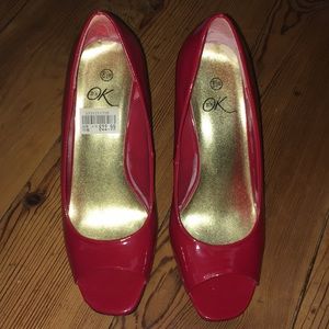 ⬇️BUY ONE GET ONE LISTING FREE Red Peep-Toe Heels!